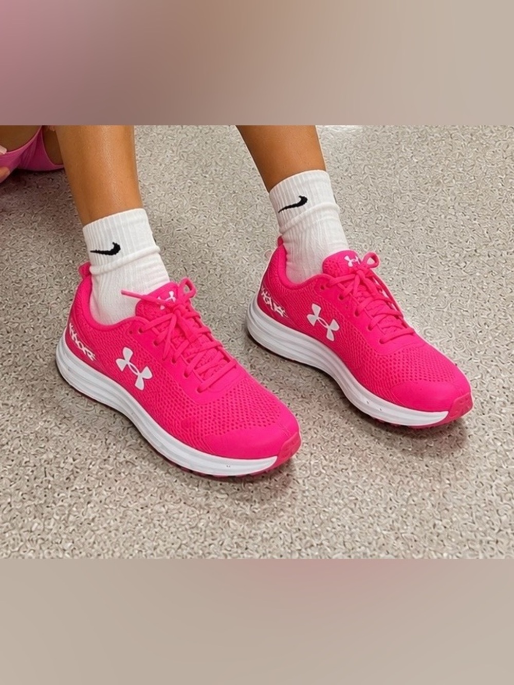 Under Armour Women’s Bright Pink Mesh Running Sneakers Size 5.5Y